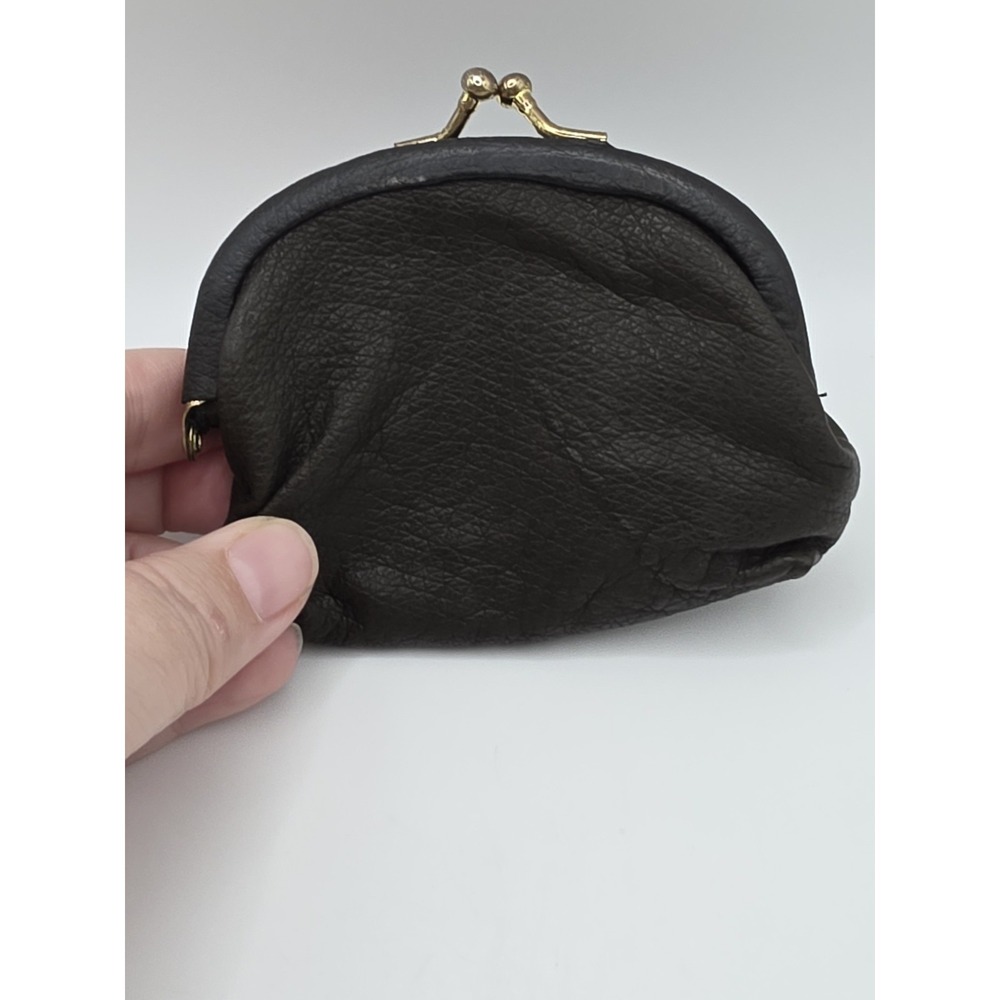 True Vintage Genuine Leather Small Black Coin Purse Brass Kiss Lock‎